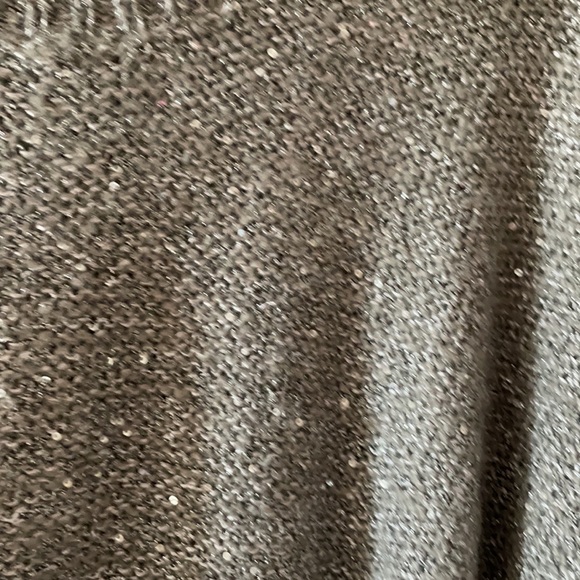 Jennifer Lopez Shimmery Sweater New - Picture 2 of 9
